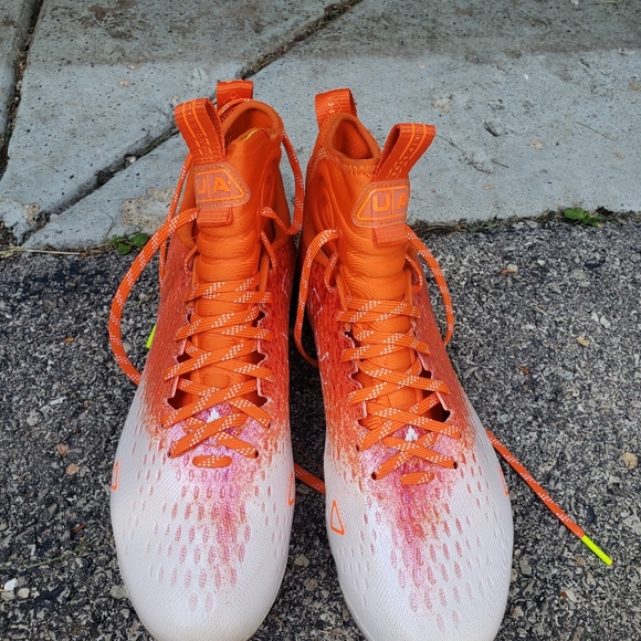 Shoes - Picture 6 of 7